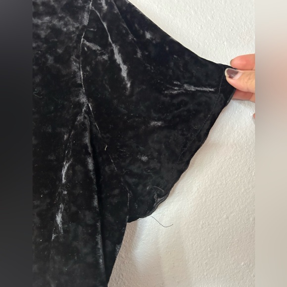 Black Velvet Y2K cropped short sleeve cardigan overlay by l8er Clothing - Picture 2 of 7